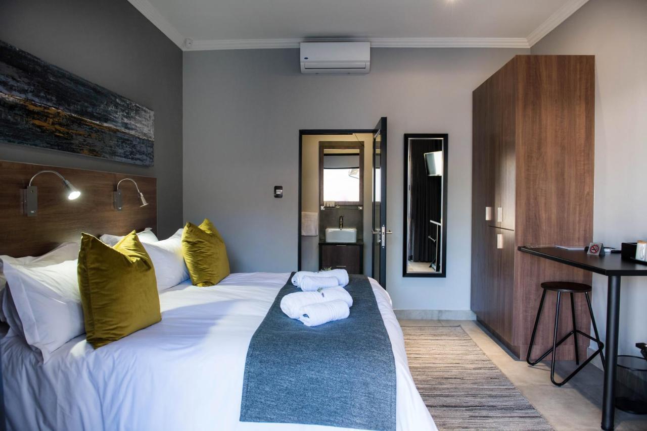 @Greys Guesthouse Bloemfontein Esterno foto